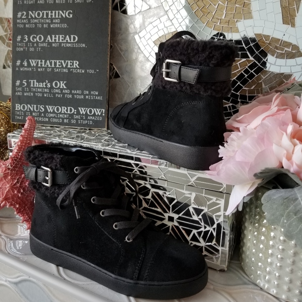 NWOT Nine West Pedalo Ankle Boots